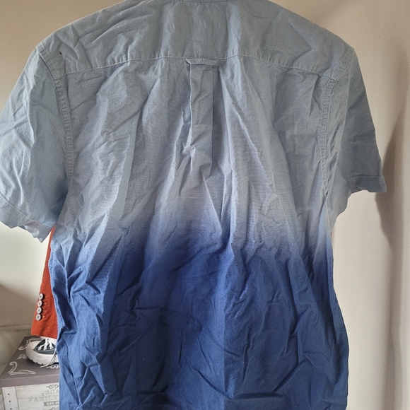 New Men Old Navy shirt - Picture 3 of 6